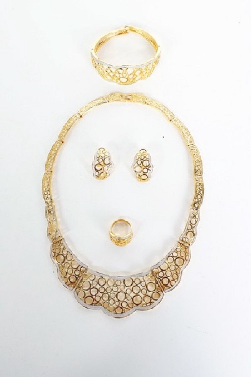 Juwelen set - 4 delig - ketting - armband - ring - oorbellen - goud/wit kleurig - Valentijn - Moederdag - Verjaardag - Cadeau voor haar