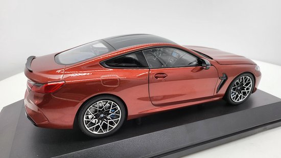 BMW M8 Coupé 2019 Rouge Métallisé - Modèle Miniature Minichamps 1/87 échelle HO - Neuf
