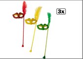 3x Carnaval oogmasker op stok rood geel groen 25cm x 10cm - Carnaval venetie thema feest festival party fun