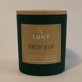 LONT candles - sojawas geurkaars - Fresh 'n Up - pepermunt, sinaasappel / patchouli, cedarwood - handgemaakt - vrij van chemicaliën en ftalaten - zwart - 520 gram