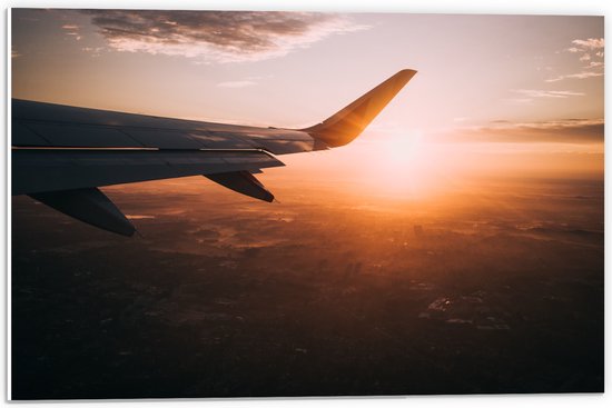 WallClassics - Plaque de Mousse PVC - Aile d'Avion avec Coucher de Soleil - 60x40 cm Photo sur Plaque de Mousse PVC