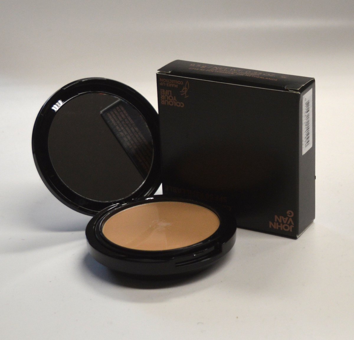 John van G Sun protection compact powder spf 50 refillable 60