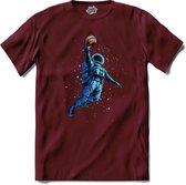 Astronaut Met Basketbal | Ruimte - Astronaut - Basketbal - T-Shirt - Unisex - Burgundy - Maat S