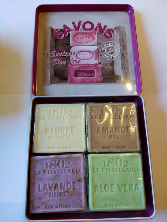 Metalen zeepblik vierkant met opdruk Savons rose met 4 palmolie vrije zepen in de geuren lavendel – sheaboter – amandel honing - aloe vera – Vintage voorraadblik – Franse handzeep – Marseille zeep Marseillezeep