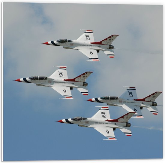 WallClassics - PVC Schuimplaat- Vier Vliegende Vliegtuigen uit Amerika - 50x50 cm Foto op PVC Schuimplaat