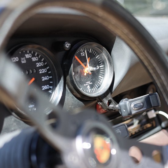 Porsche 911 telefoonhouder Blyncke Porsche telefoonhouder