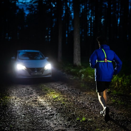 BOWINQ Boston 500 Neon - Feux de course - Lampe de poitrine - Gilet réfléchissant - Rechargeable et étanche - Haute qualité - Garantie 1 an
