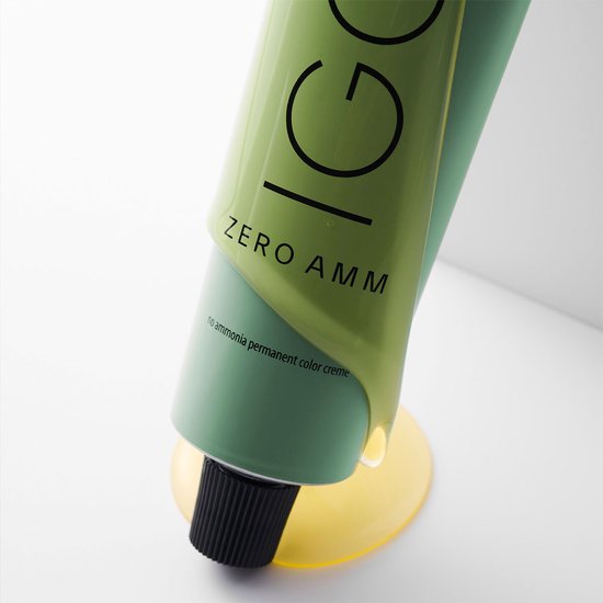 Close-up van een IGORA ZERO AMM haarkleur crème tube.