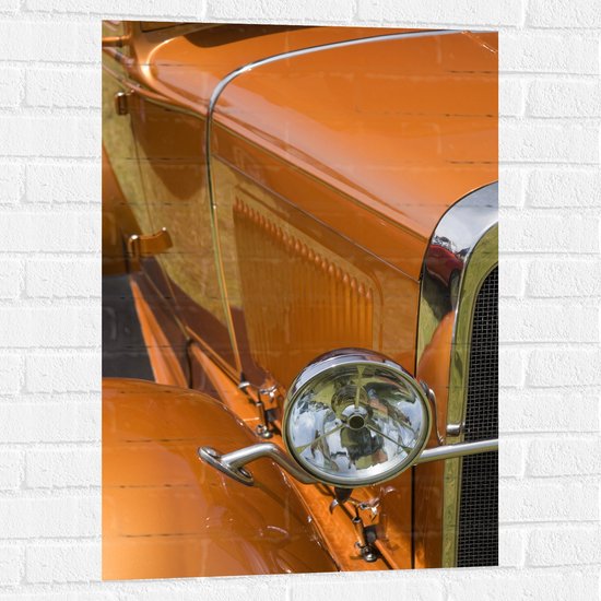 Muursticker - Spiegels van Gele Oude Auto - 60x90 cm Foto op Muursticker