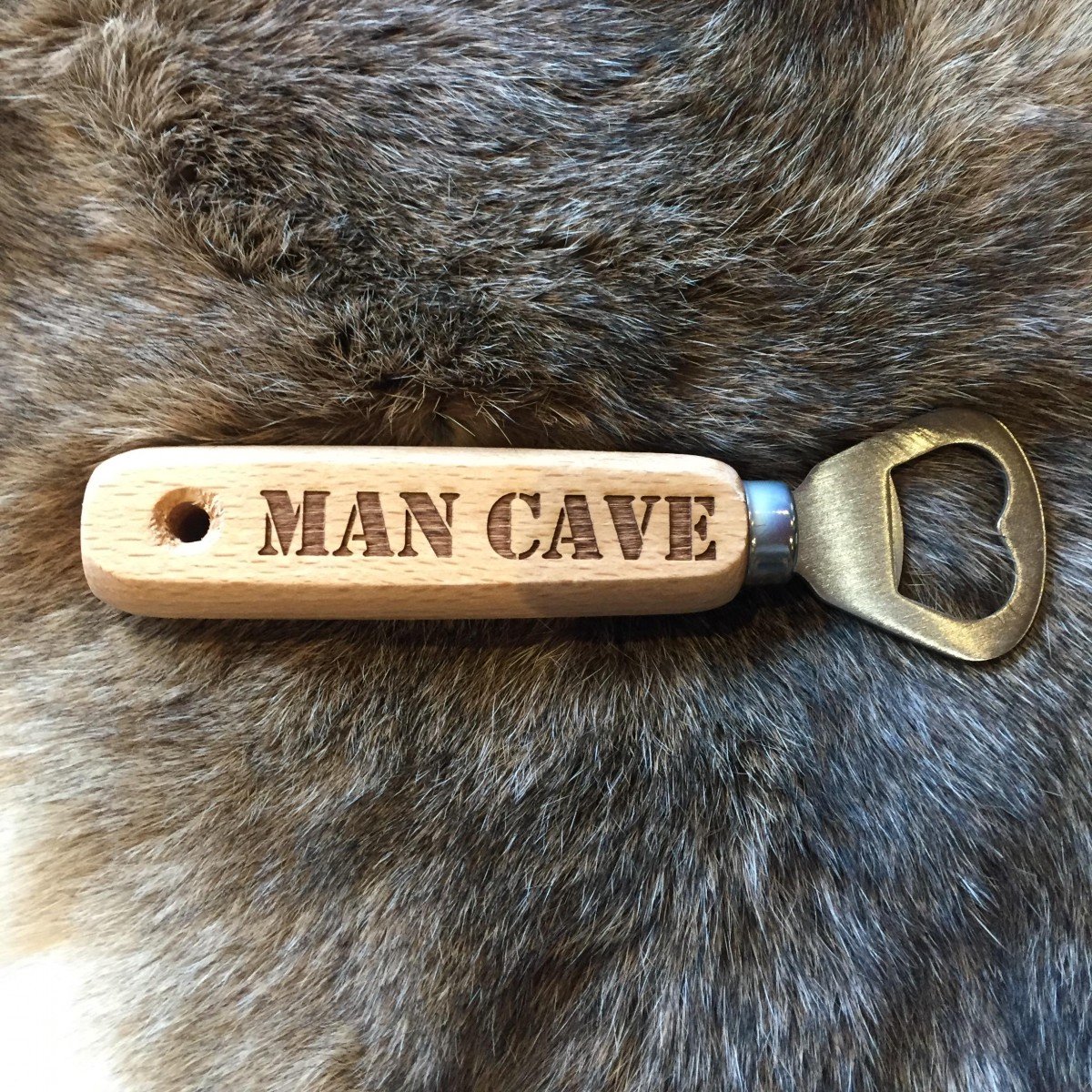 Houten flesopener met tekst - bieropener - Mancave - ideaal geschenk voor mannen / vader / papa