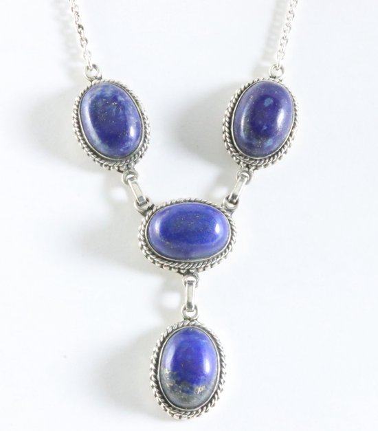 Bewerkte zilveren ketting met lapis lazuli