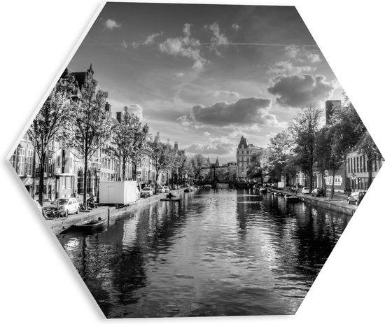 PVC Schuimplaat Hexagon - Uitzicht over de Grachten van Amsterdam (Zwart-wit) - 30x26.1 cm Foto op Hexagon (Met Ophangsysteem)