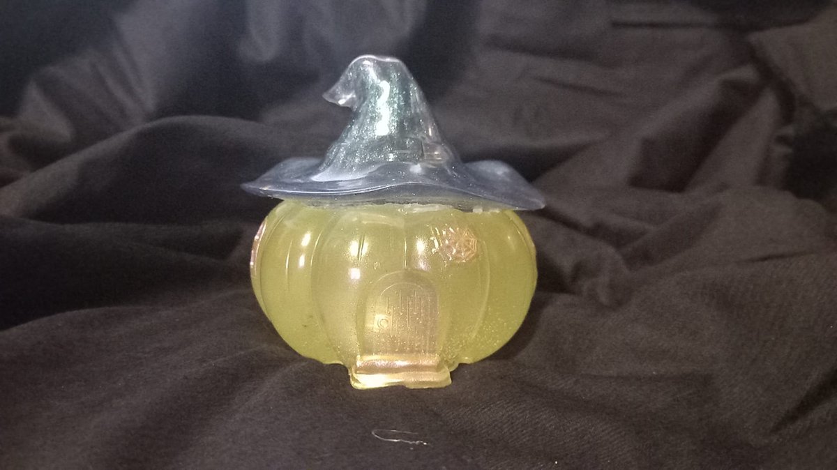 heksenhuisje met lichtjes