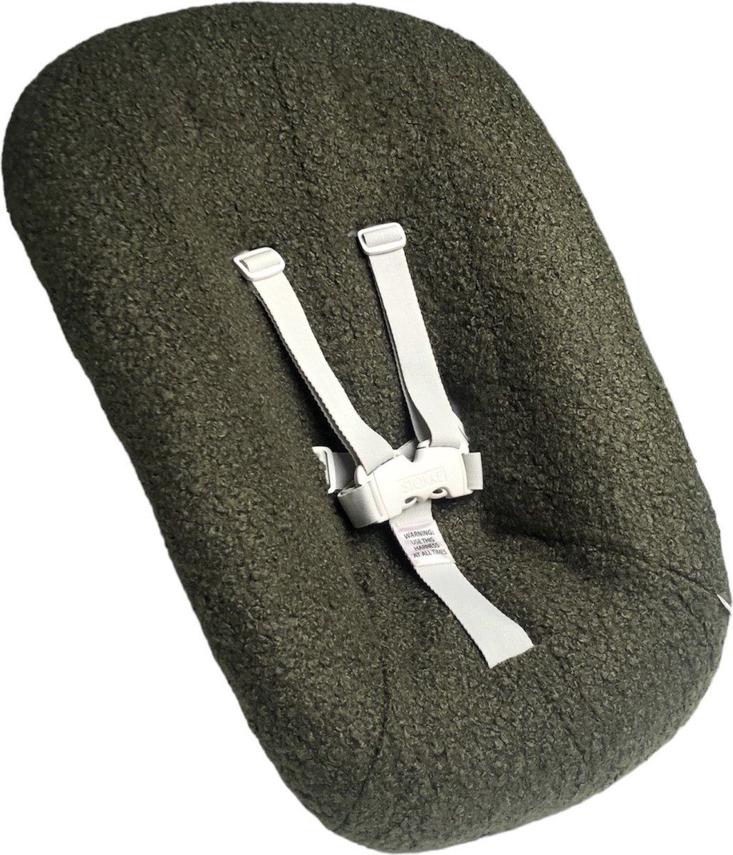 Image of #22 newborn hoes, Teddy donker groen/army green Boucle, Stokke Tripp Trapp. Ook geschikt voor Kidsmill Up.