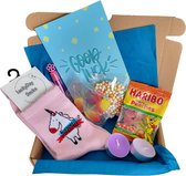 Cadeau box – Unicorn – Gefeliciteerd - Verrassings Pakket – Verjaardag - Gift box - Grappig - Cadeau voor vrouw man – Kado – Sokken - Verjaardags cadeau – Jarig -Geschenkdoos - Niks is onmogelijk – LuckyDay Socks - Maat 37-44