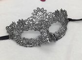 Akyol - Kant Masker Zilver– Carnaval - Halloween Masker - spin masker - masker spin - venetie masker - masker voor bal - gala masker - festival masker - masker – carnaval - kantmasker vrouwen - klassenfeest - Bal masker - Party Maskers - carnaval