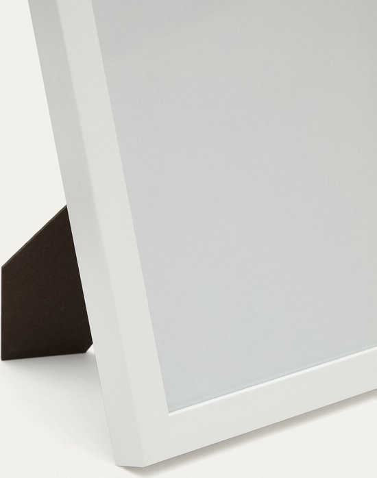 Kave Home - Neale houten fotolijst met witte afwerking 21 x 28 cm
