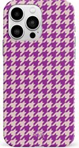 xoxo Wildhearts When In Paris Purple - Single Layer - Hardcase hoesje geschikt voor iPhone 14 Pro Max hoesje - Paars hoesje - Hoesje geruit geschikt voor iPhone 14 Pro Max - Paarse case geschikt voor iPhone 14 Pro Max case - paars / beige