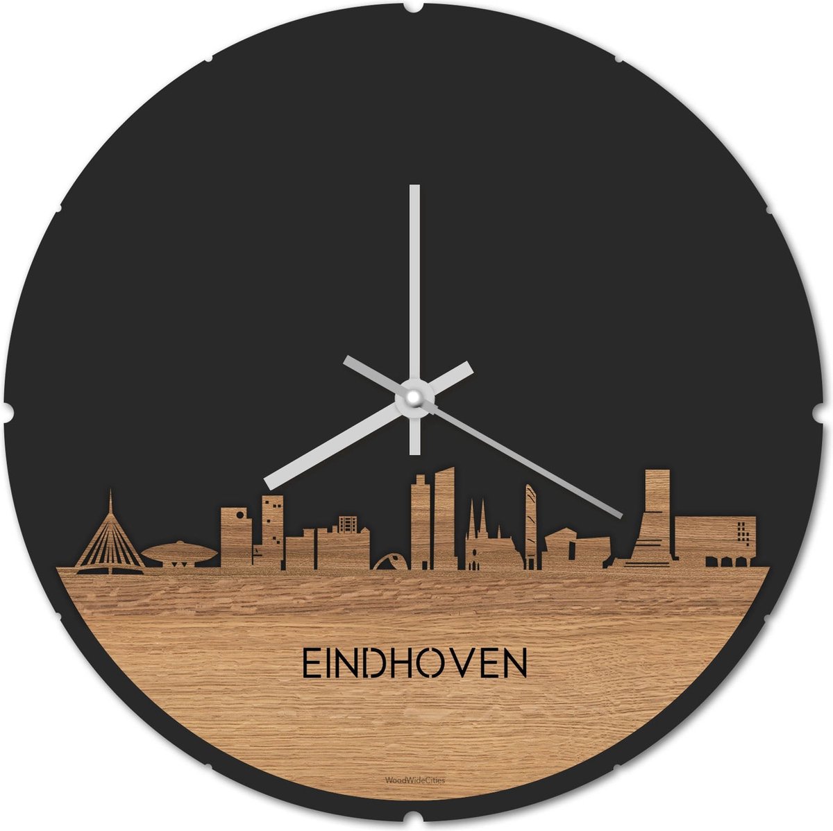 Skyline Klok Rond Eindhoven Eikenhout - Ø 44 cm - Stil uurwerk - Wanddecoratie - Meer steden beschikbaar - Woonkamer idee - Woondecoratie - City Art - Steden kunst - Cadeau voor hem - Cadeau voor haar - Jubileum - Trouwerij - Housewarming -