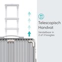 Zilverkleurige koffer met telescopische handgreep, verstelbaar in 2 of 3 hoogtes.