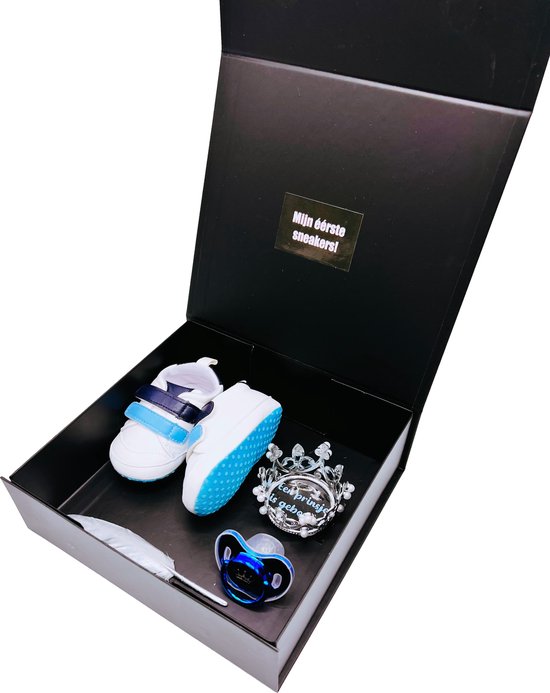 Kraamcadeau - eerste sneakerbox blauw - speen - baby sneakers - kraamkade jongen - rechtstreeks versturen ook mogelijk van BamBam — afbeelding 4