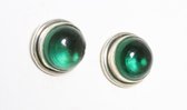 Boucles d'oreilles puces rondes en argent avec apatite verte