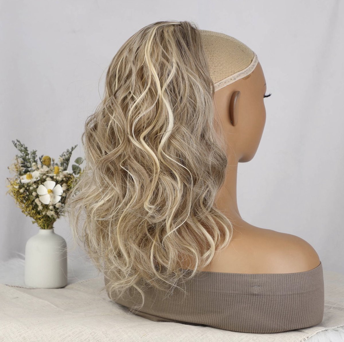 Miss Ponytails - Bodywave ponytail extentions - 14 inch - Blond 18T/613 - Hair extentions - Haarverlenging