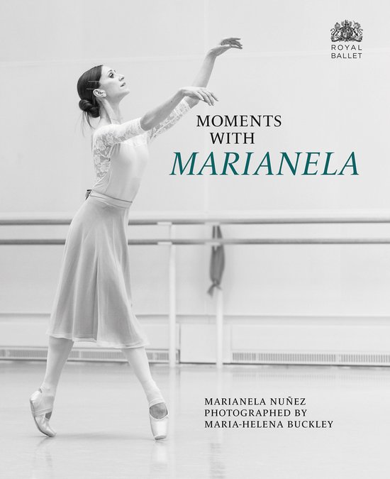 Een ballerina in een balletstudio met de tekst 'MOMENTS WITH MARIANELA' en 'ROYAL BALLET'.