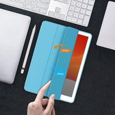 Phreeze Trifold Hoes - Geschikt voor iPad 10.2 (2019/2020/2021) Hoesje - Tablethoes met Pen Houder en Vouwbare Standaard - Licht Blauw