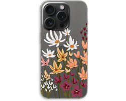 Case Company® - Hoesje geschikt voor iPhone 15 Pro hoesje - Painted wildflowers - Soft Cover Telefoonhoesje - Bescherming aan alle Kanten en Schermrand