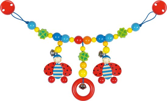 Kinderwagenhanger met houten kralen in blauw, geel en groen, met twee lieveheersbeestjes en een rode ring met belletje.