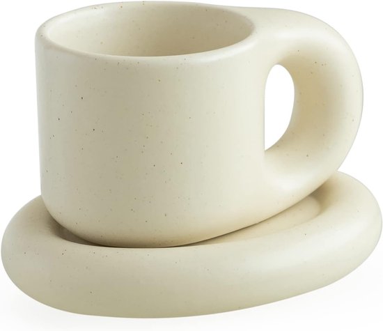 Latte macchiato maken: tips voor de thuis barista | Albert Heijn Latte macchiato maken: tips voor de thuis barista | Albert Heijn
