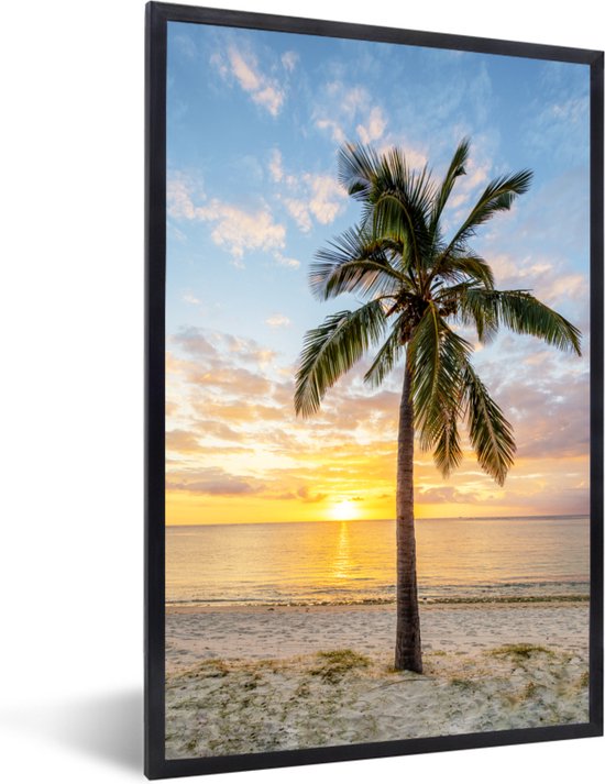 Palmier sur la plage au coucher du soleil 40x60 cm / Mer et plage