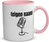 Akyol - microfoon met eigen naam koffiemok - theemok - roze - Microfoon - muziek liefhebbers - mok met eigen naam - iemand die houdt van muziek - verjaardag - cadeau - kado - 350 ML inhoud