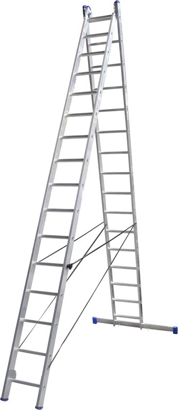 Alumexx reformladder met 2x16 sporten en stabiliteitsbalk, staand in A-stand.