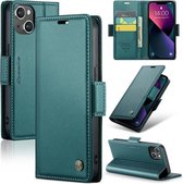 CaseMe - Hoesje geschikt voor iPhone 15 Plus - Retro Wallet Book Case - Met Magnetische Sluiting - Groen