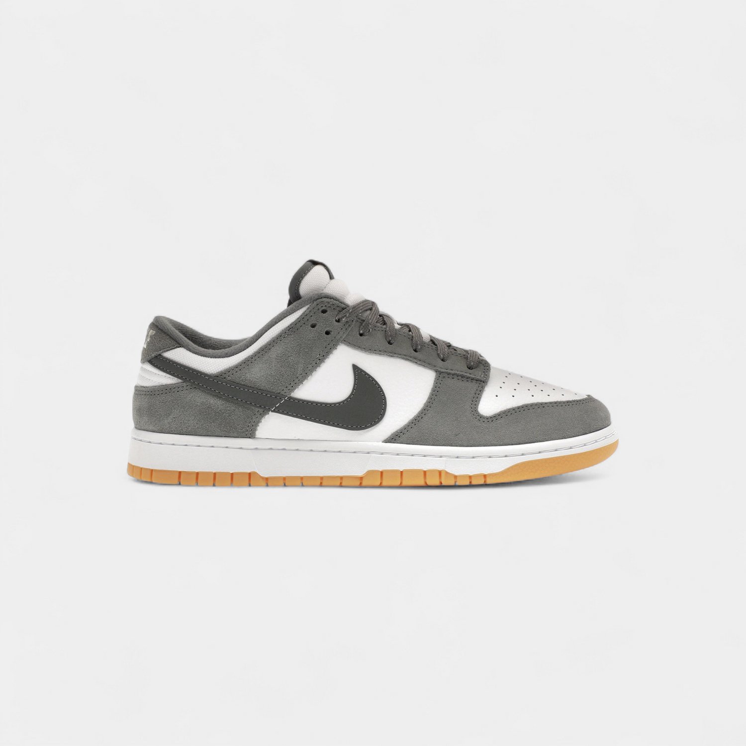 Nike Dunk Low Smoke Gum 3M Swoosh Grijs