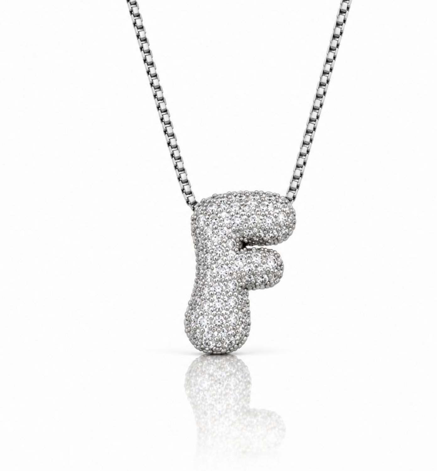 Maevi® Letter Ketting - Letter: F - Glitter Letterketting - Zirkonia Ketting - Lengte: 40 cm - Incl. Luxe Verpakking - Verzilverd - Bubbel Letter - Zilveren ketting / Zilveren letter - Hoge Kwaliteit - Luxe Ketting - Cadeau voor Moeder / Mama