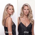 Vóór en na foto van een blonde vrouw met steil haar en na styling met vol, golvend haar.
