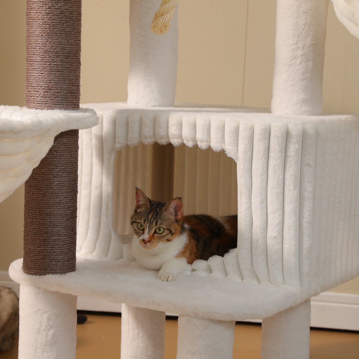 EcoPawPaw XXL Krabpaal 188 cm – Voor Grote Katten & Meerdere Katten – 2 Hangmatten – Groot Kattenhuis – Dikke 8,9 cm Sisalpalen – Wit thumbnail 4