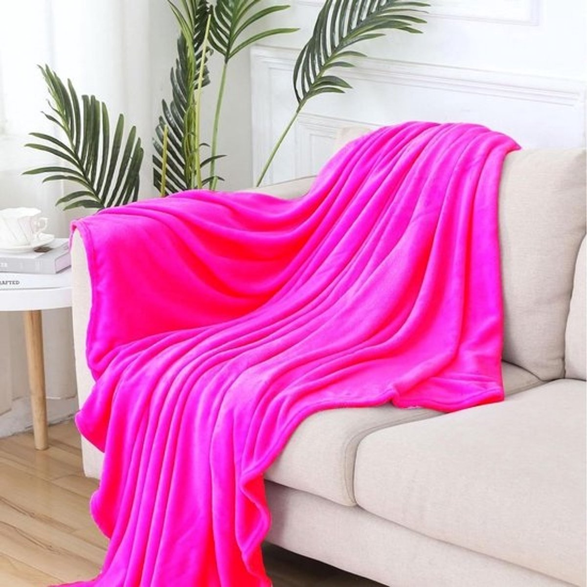Fleece Deken - Knuffeldeken Plaid - Ontspanning en Comfort - Extra Dikke Isolatie - 150 x 300 cm - Rode Roos