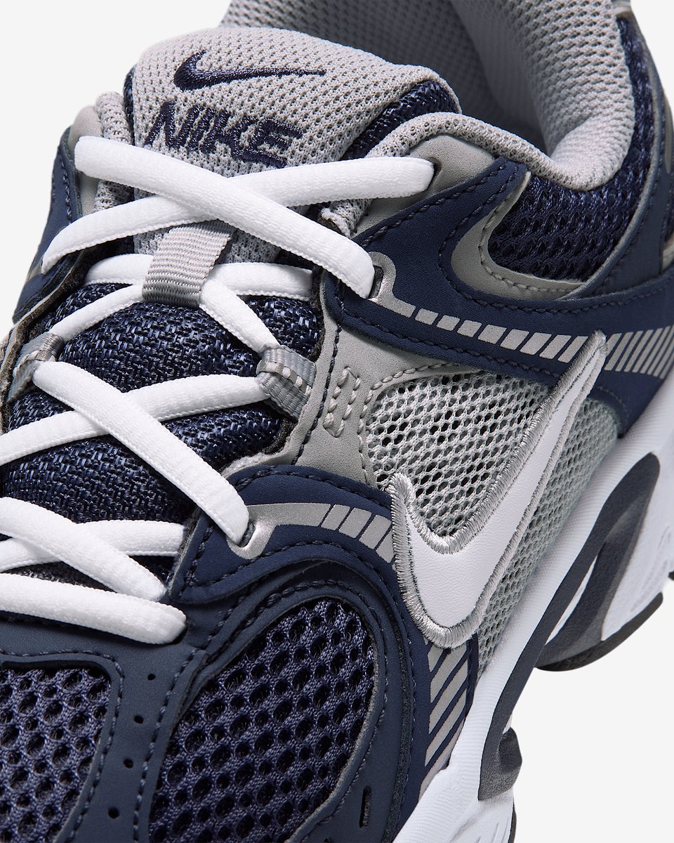 Nike V5 RNR – Thunder /Light Smoke /Metallic / V5 RNR Lifestyle Kinder Sneakers voor Jongens en Meisjes Blauw