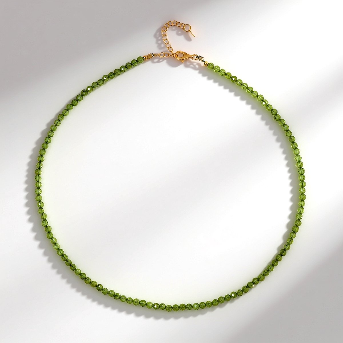 Cavill - 925 Sterling Zilver Halsketting - 18K Goud Verguld - 49,59 ct Ronde Peridoot Kralen - Verstelbaar - Elegante Groene Edelsteen Sieraad