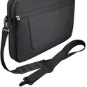 Zwarte Case Logic laptoptas met afneembare schouderriem en verstelbaar antislip-schouderstuk.