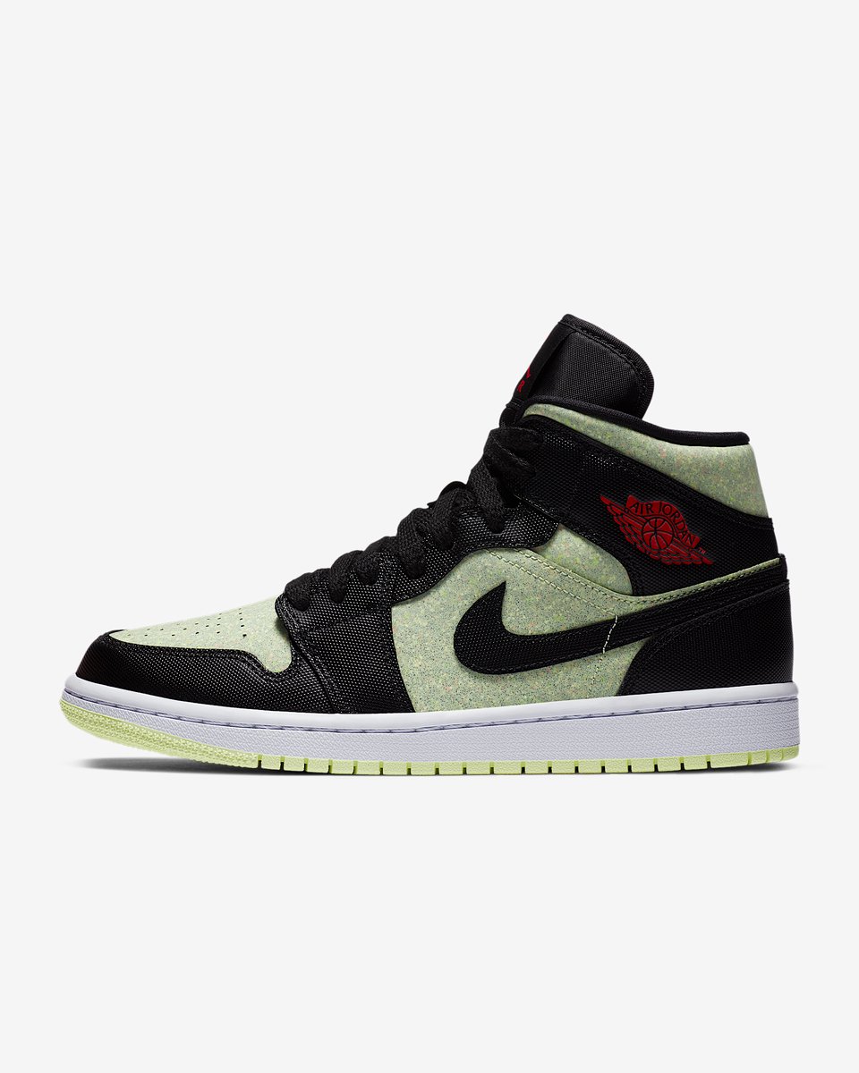 Nike Air Jordan 1 Mid SE – /Barely Volt/ /Chile Air Jordan 1 Lifestyle Dames Sneakers voor Vrouwen Zwart