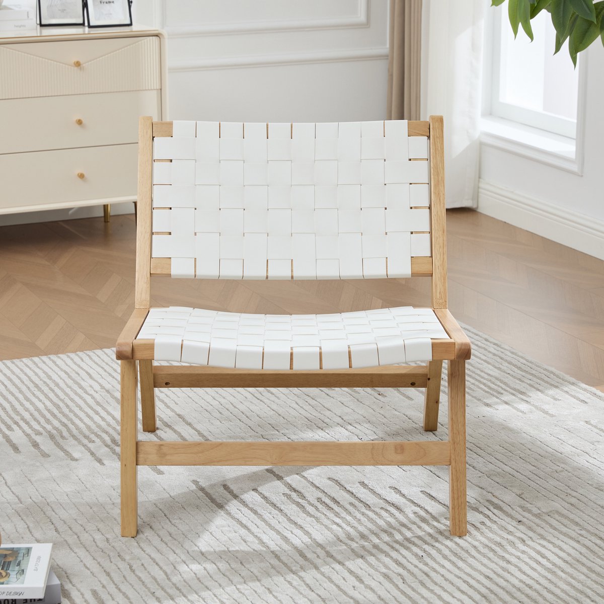STILVORA Fauteuil 71 x 66 x 72 Cm - Gevlochten Kunstleren Zitting Zonder Armleuningen - Binnen En Buiten - Houten Frame - Wit