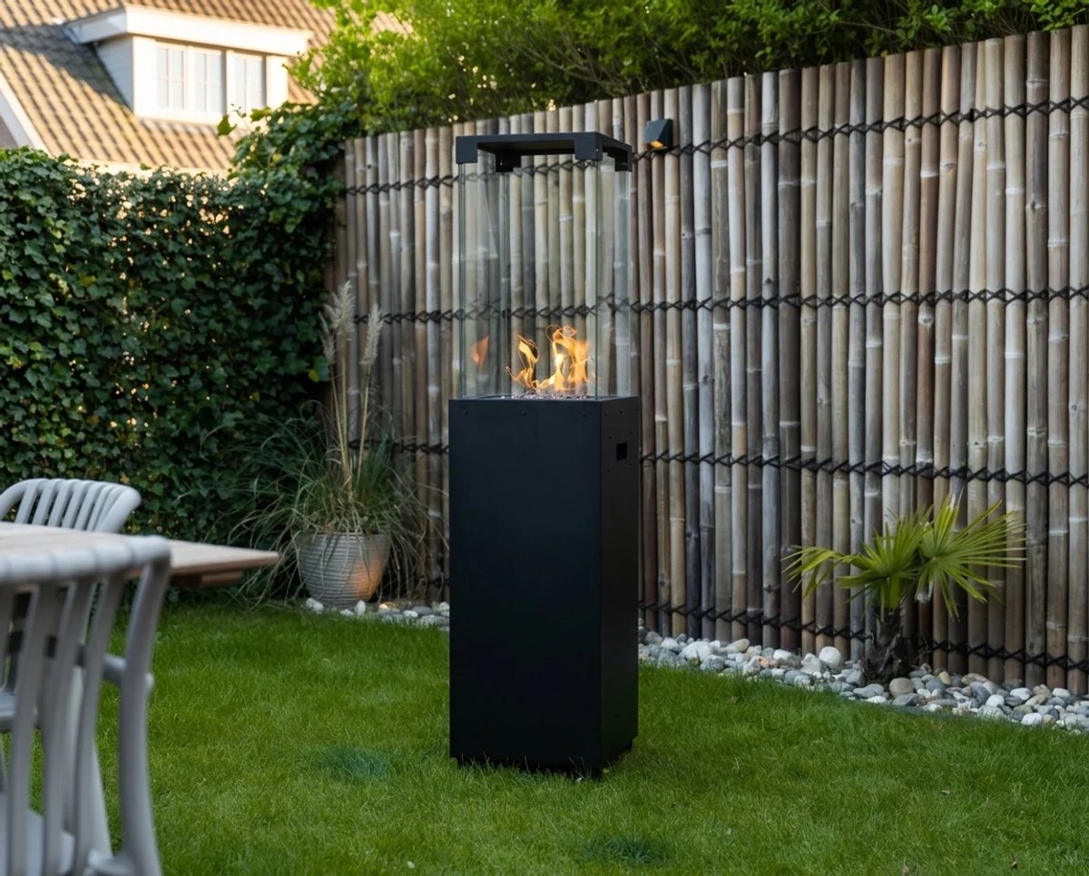 Terrashaard op Gas - Terrasheater & Buitenhaard op Gas met Echte Vlam - Zwart - 8,2 kW - Verrijdbaar - Gasfles Uit het Zicht - Incl. Hoes & Drukregelaar 37 mbar – foto 7
