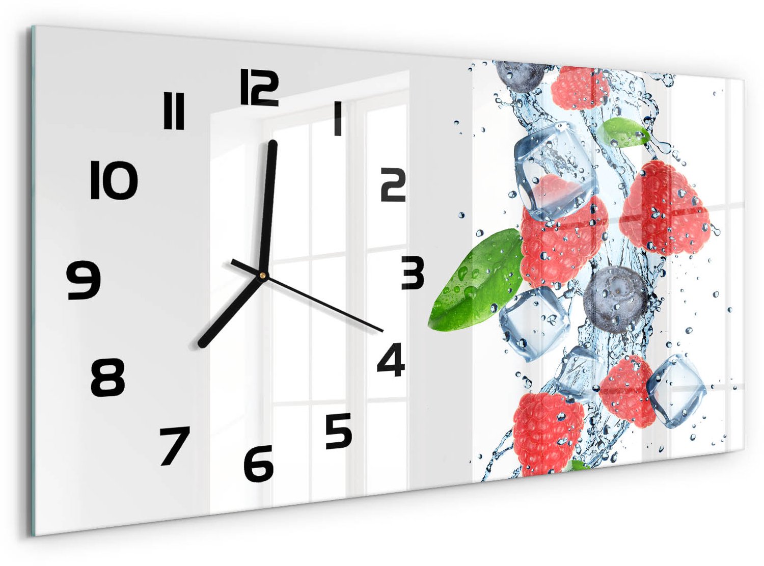TULUP Wandklok - Bosvruchten met ijs Klok Glas Met Opdruk - 60x30 cm - Rood Moderne Wandklok Glas - Zwarte handen - Rechthoekige Klok - Decoratieve Glazen Klok - Glazen Wandklok Design