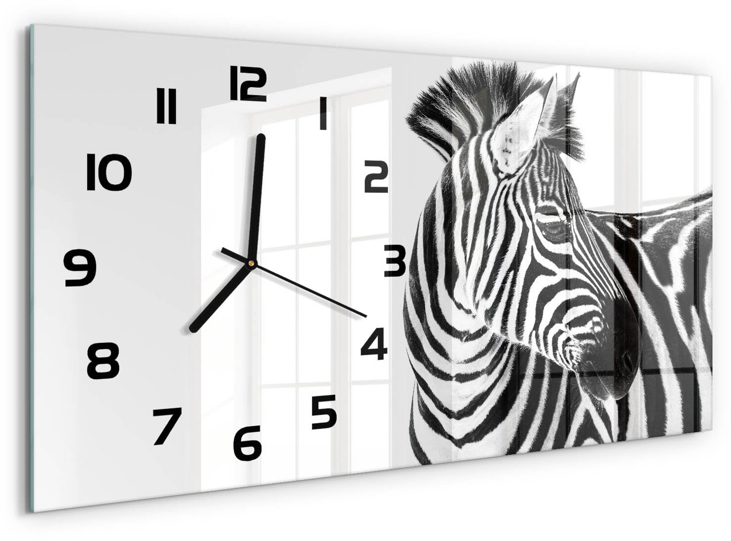 TULUP Wandklok - Zebra in de sneeuw Glazen Klok Met Print - 60x30 cm - Zwart-wit Wandklok Glas Met Motief - Zwarte handen - Rechthoekige Klok - Wandklok Glas Decoratie - Gekleurde Glazen Klok