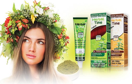 Vrouw met bloemenkrans naast Herbal Time henna haarkleuring, tube en poeder. Tekst: Colouring Henna-Cream.